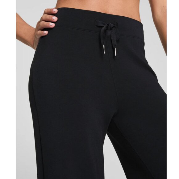 SPANX AirEssentials® Wide Leg Pant, Very Black, Size L - Picture 4 of 8